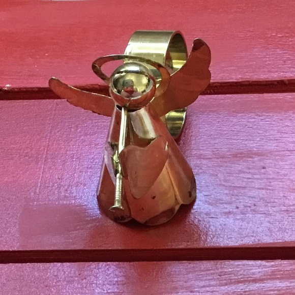 6 silver plated angel napkin holders, trumpeting angels napkin holders -used - Picture 2 of 9